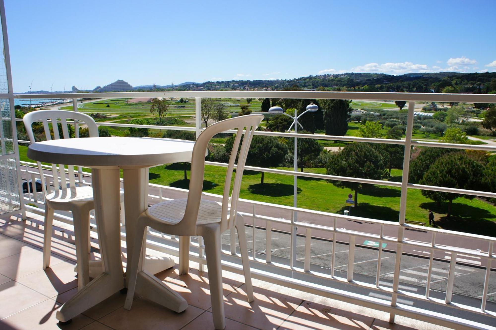 Residence Meublee Studiotel Cagnes-sur-Mer Exterior photo