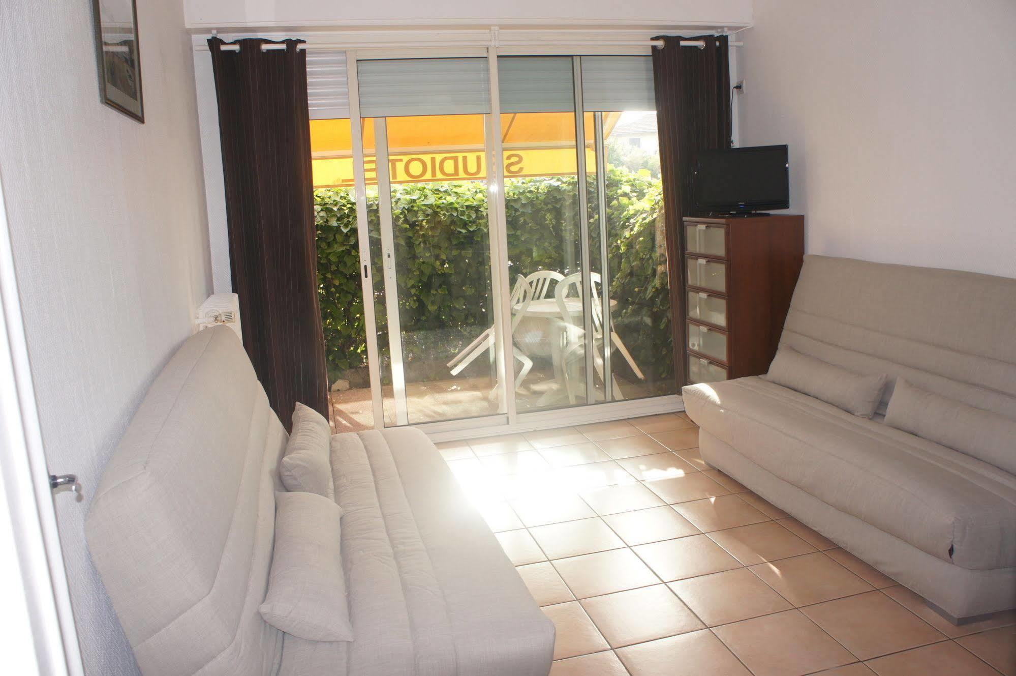 Residence Meublee Studiotel Cagnes-sur-Mer Exterior photo