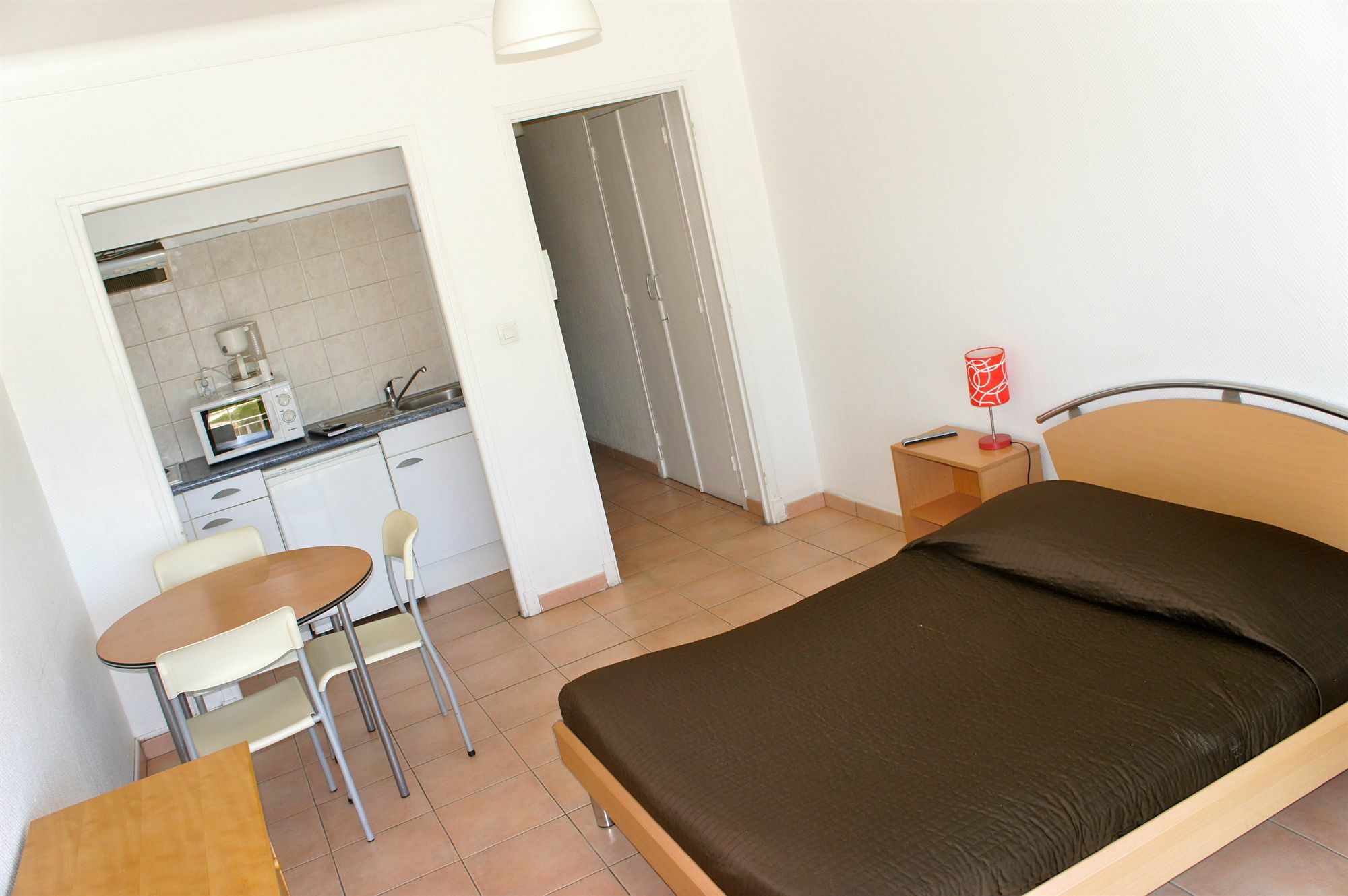 Residence Meublee Studiotel Cagnes-sur-Mer Exterior photo