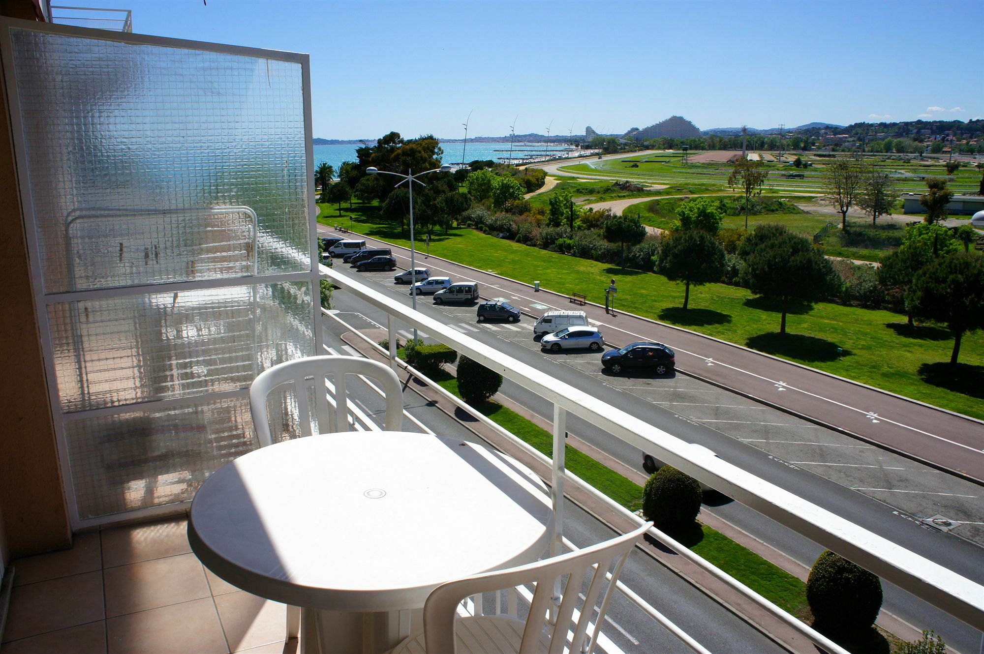 Residence Meublee Studiotel Cagnes-sur-Mer Exterior photo